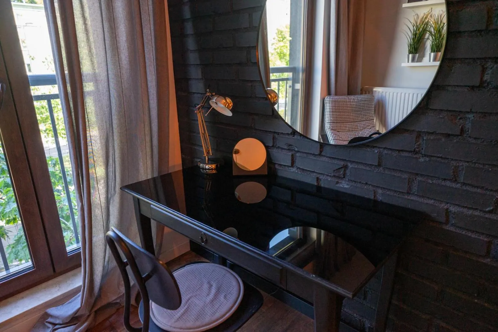 Warsaw Leszno Apartment With Parking - By Rentujemy